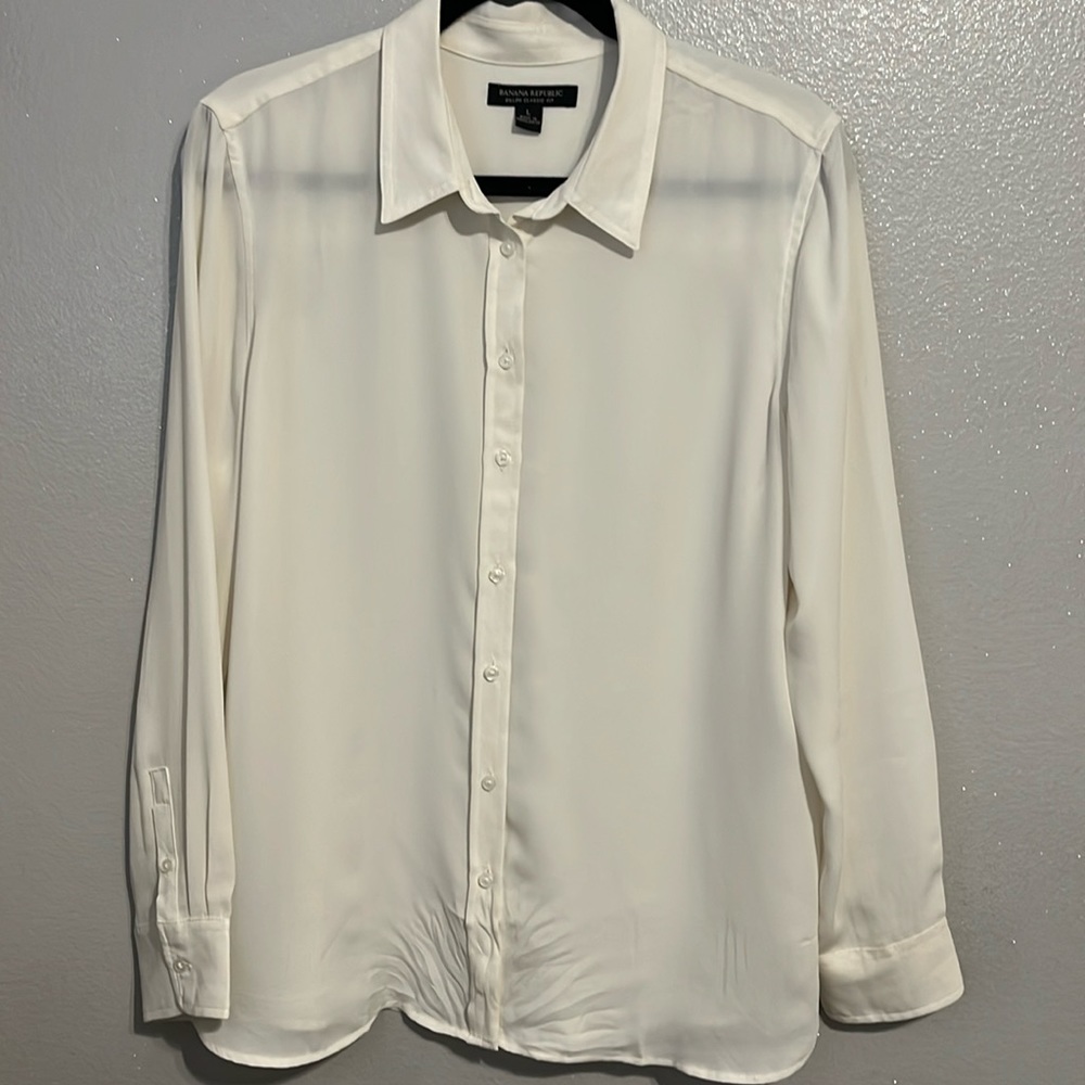 Banana Republic cream blouse